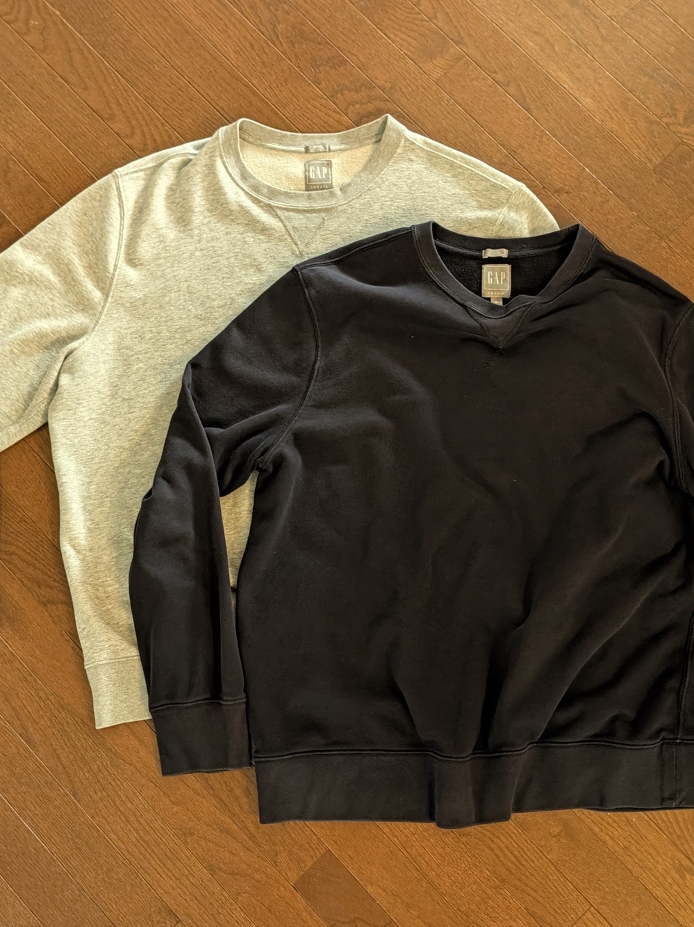 GAP: Men's Crewneck Sweatshirt Bundle- Navy & Light Gray Heather